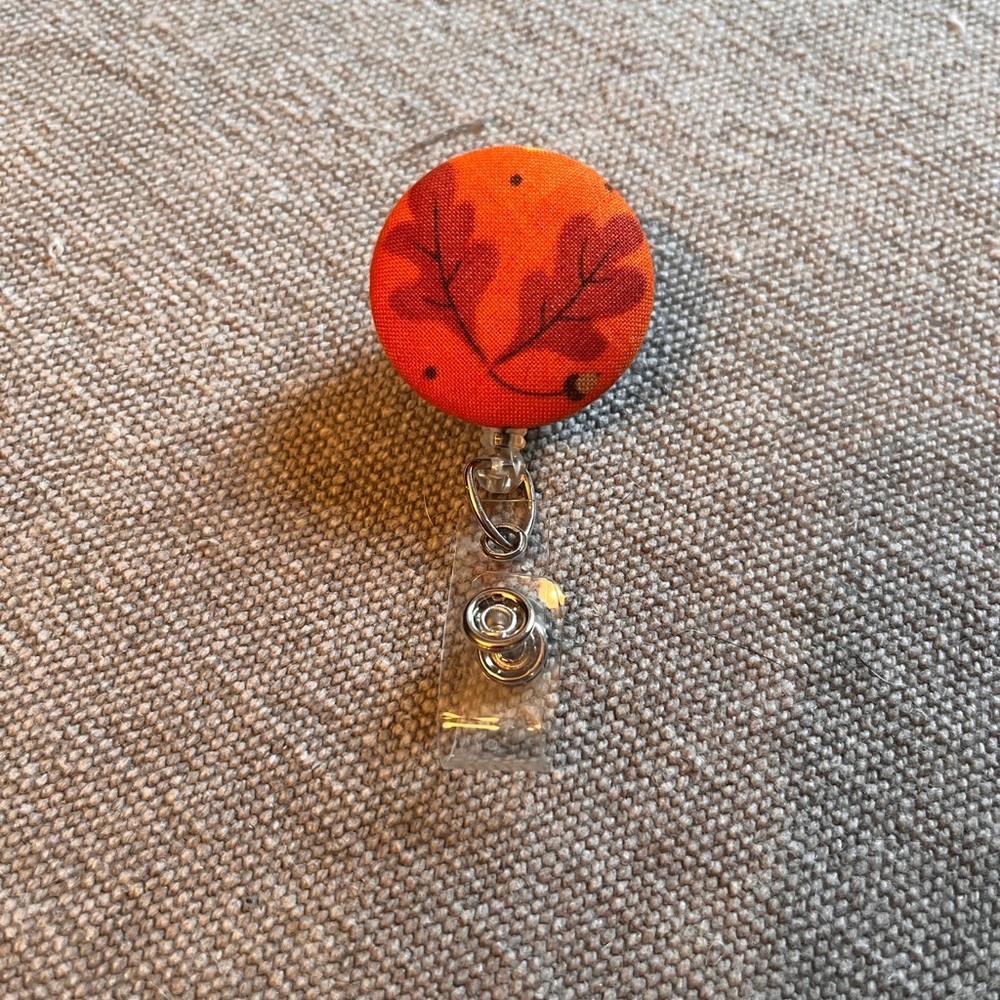 Badge reel